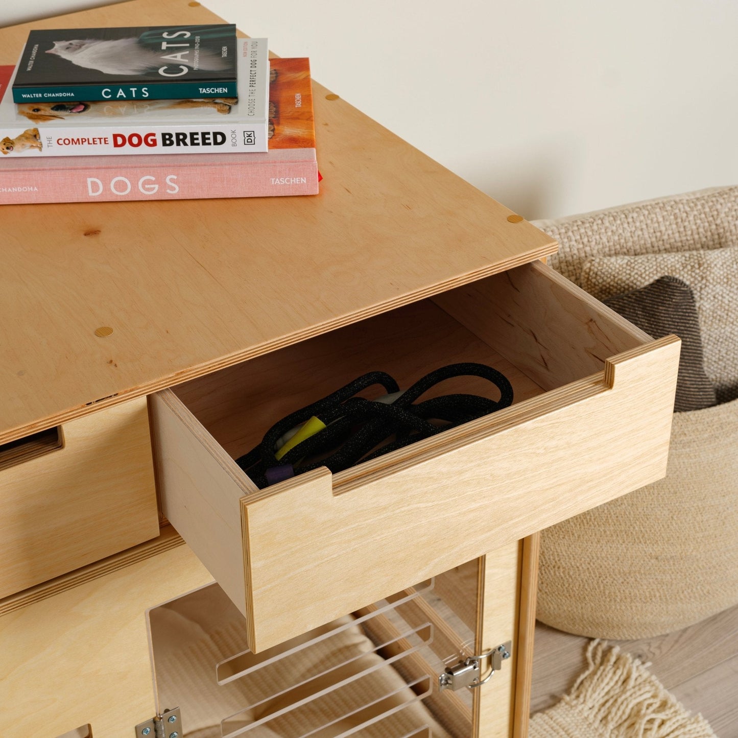 Dordrecht Coupe HA with Storage Drawers